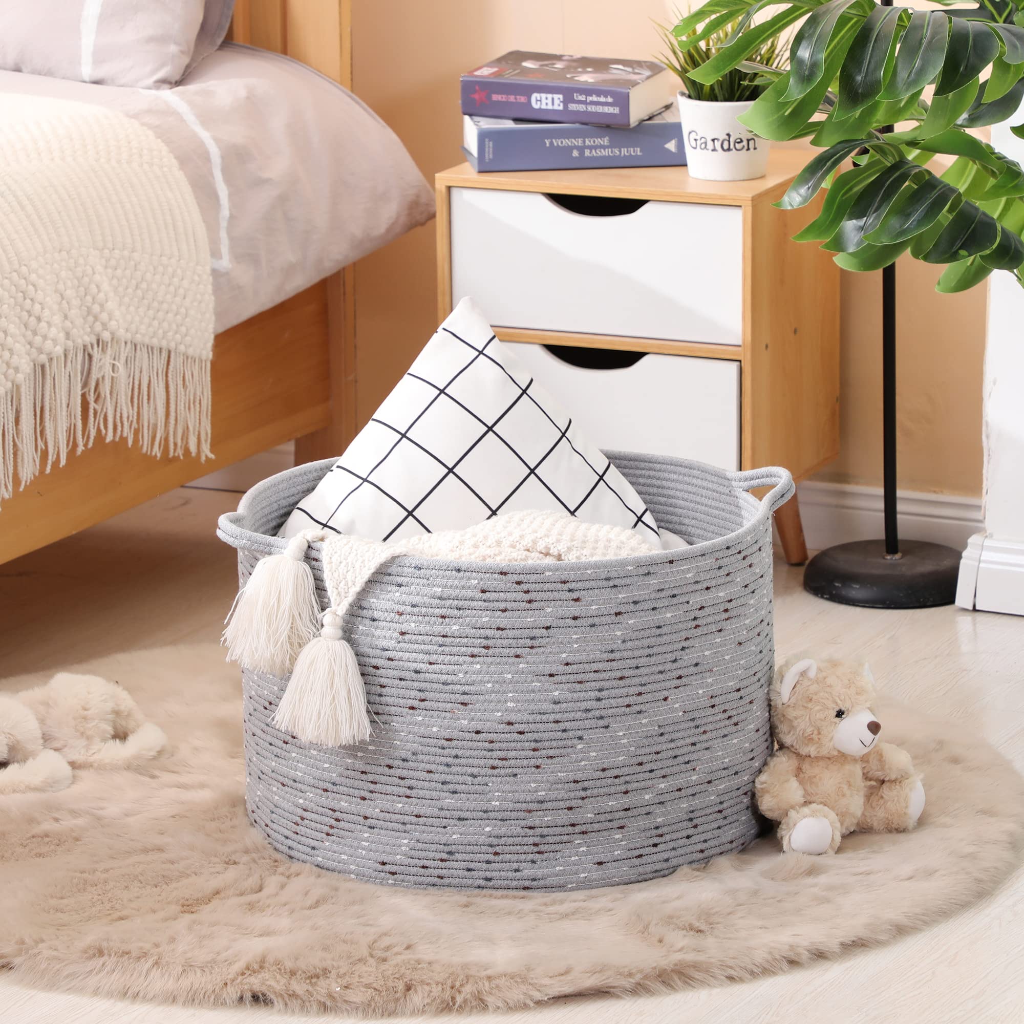 KAKAMAY basket in nursery with soft cotton rope weave.