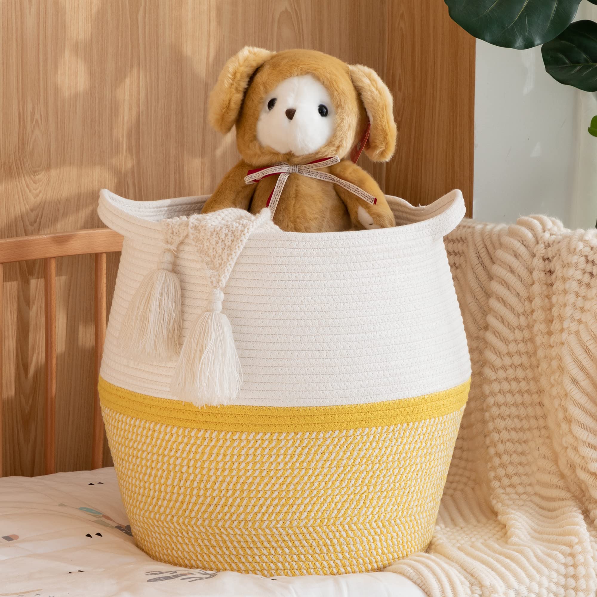 KAKAMAY soft, durable storage basket for blankets, pillows, and toys