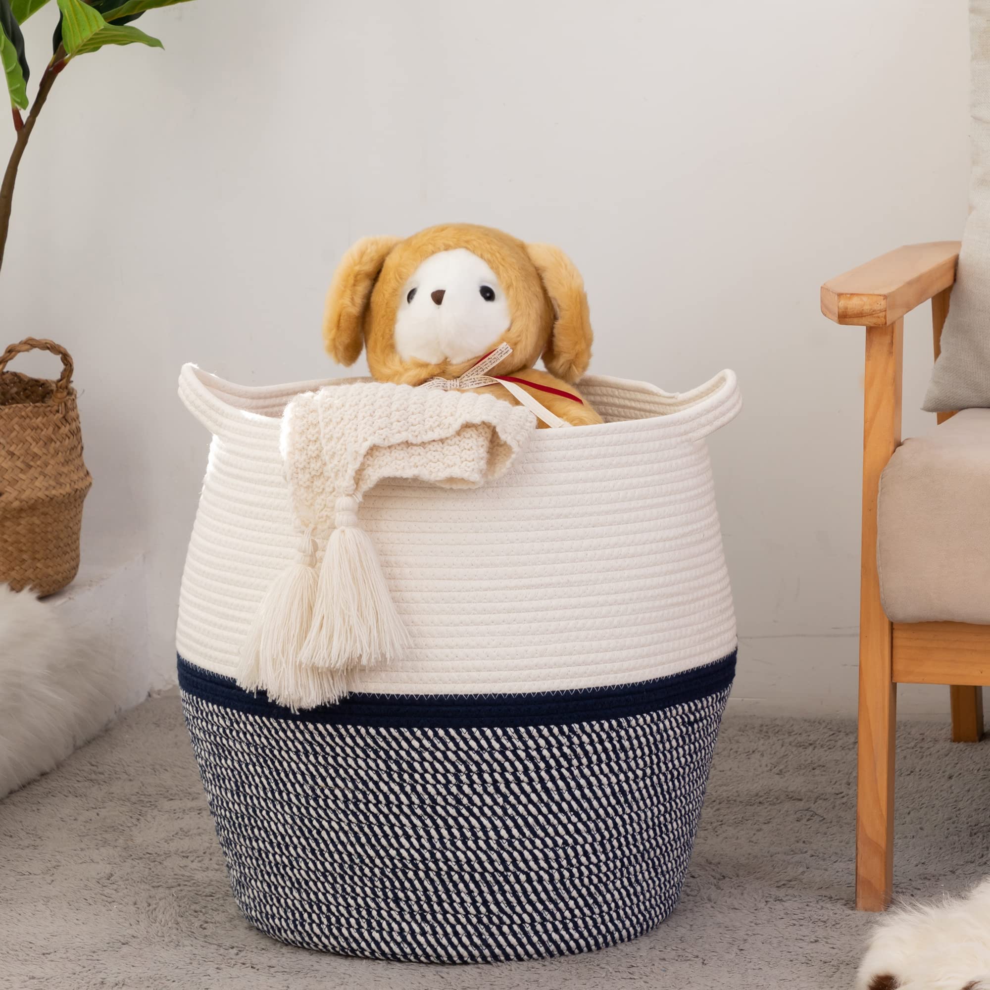 KAKAMAY toy and blanket storage basket simplifies cleanup