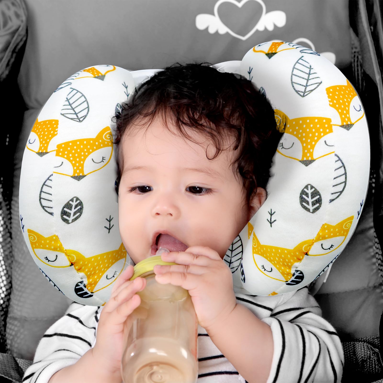 KAKIBLIN banana pillow sideview highlighting removable banana shapes for customization.