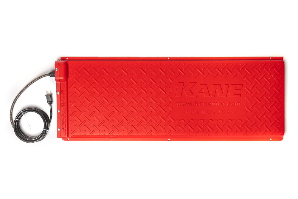 KANE Baby Pig Heat Mat 36in side view shows warm, piglet-friendly heat.