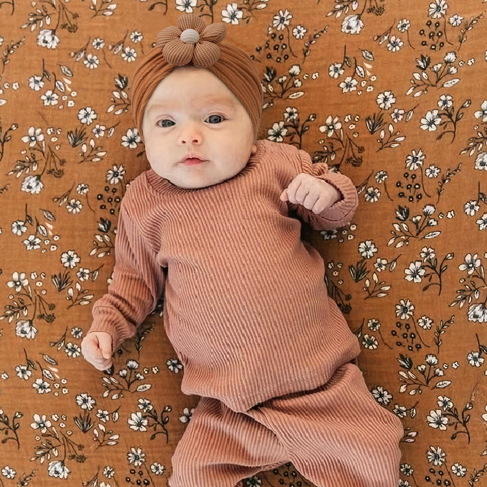 Kangaroo headbands maintain shape after washing for lasting charm.