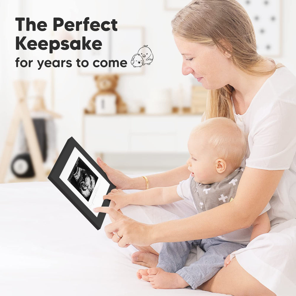 Keababies Grandparents Ultrasound Frame invites family to celebrate the coming grandchild.