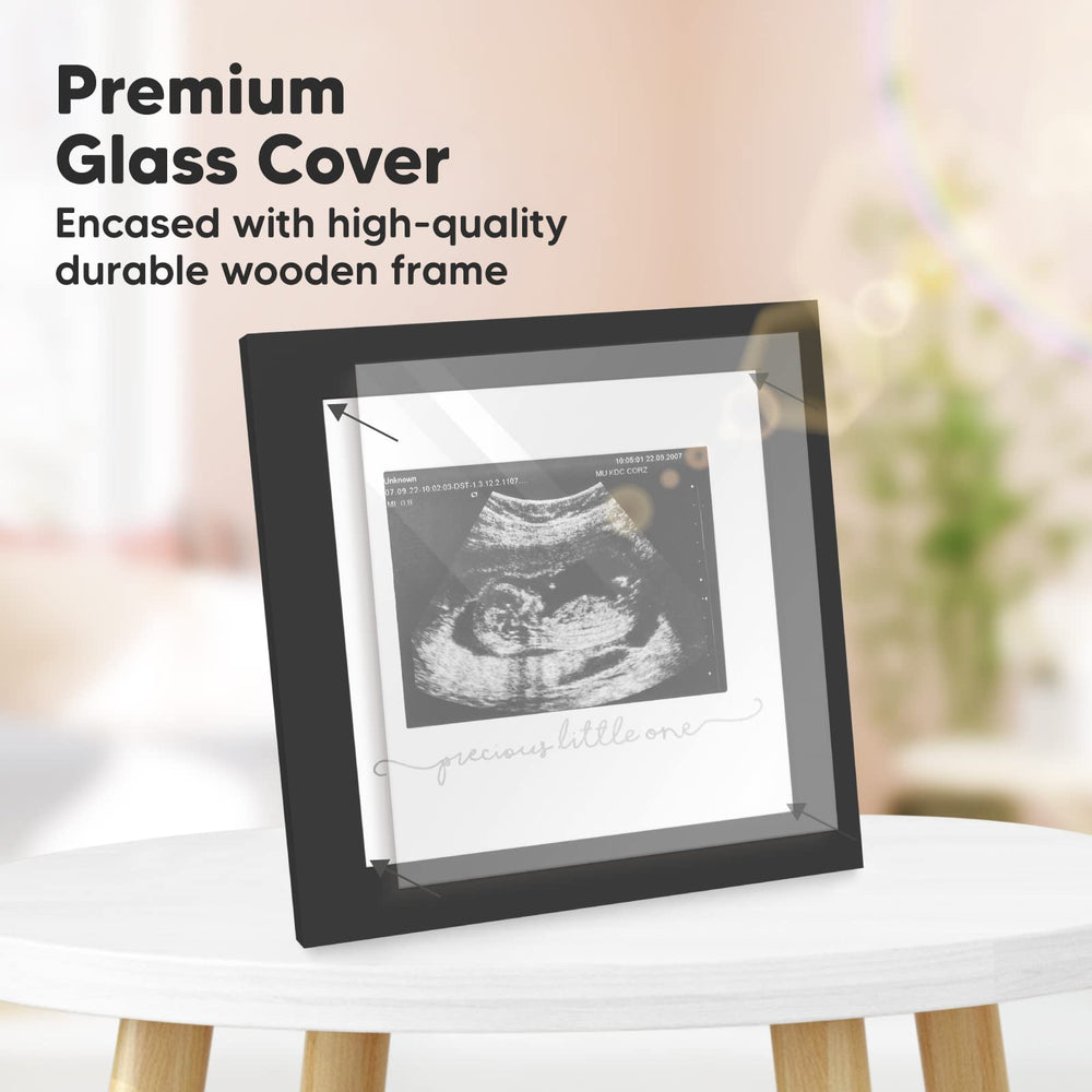 Keababies Sonogram Frame Onyx Black presents a sleek keepsake for any nursery.