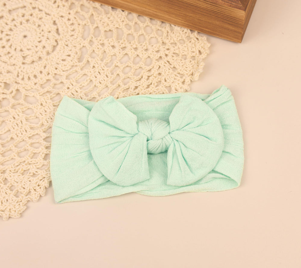 Kenjudess lightweight headband weighing 13g for comfortable all-day wear.