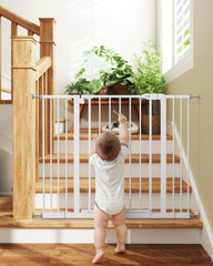 Keny baby gate dual direction door enables easy one handed passage