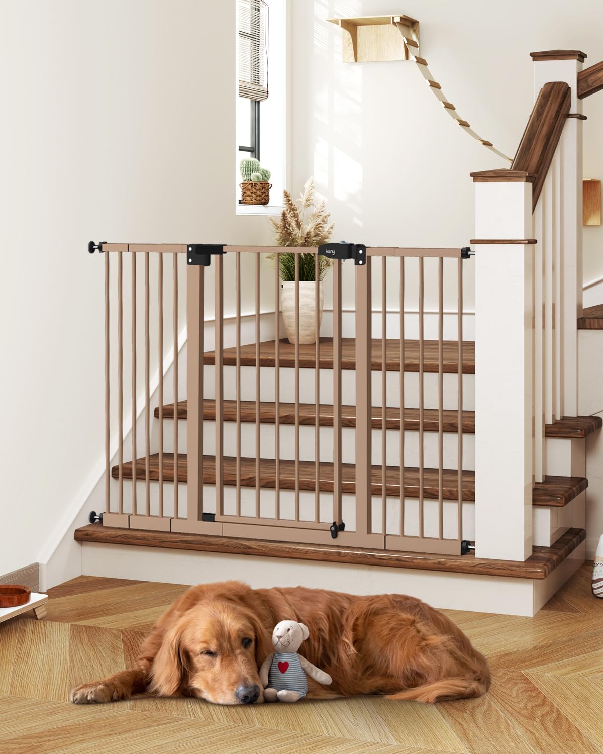 keny extra wide baby gate shows adjustable width with easy extensions for precise openings