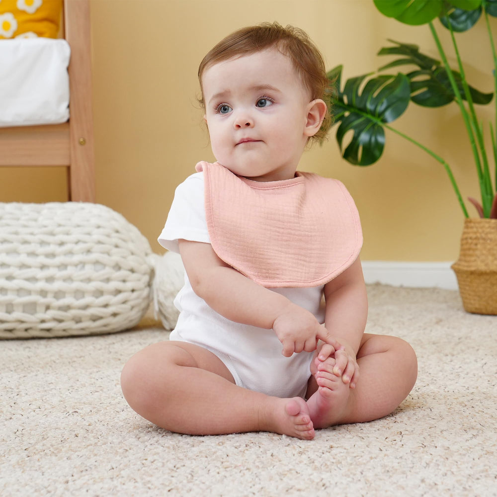 Kewlife gift muslin baby bib-gift-pack presents a practical baby shower gift idea.