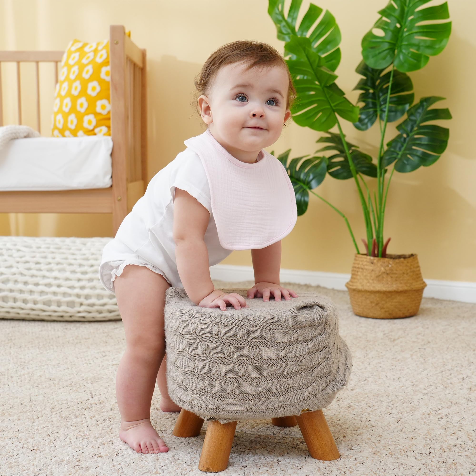 Kewlife gift bibs travel-ready, versatile for daily use
