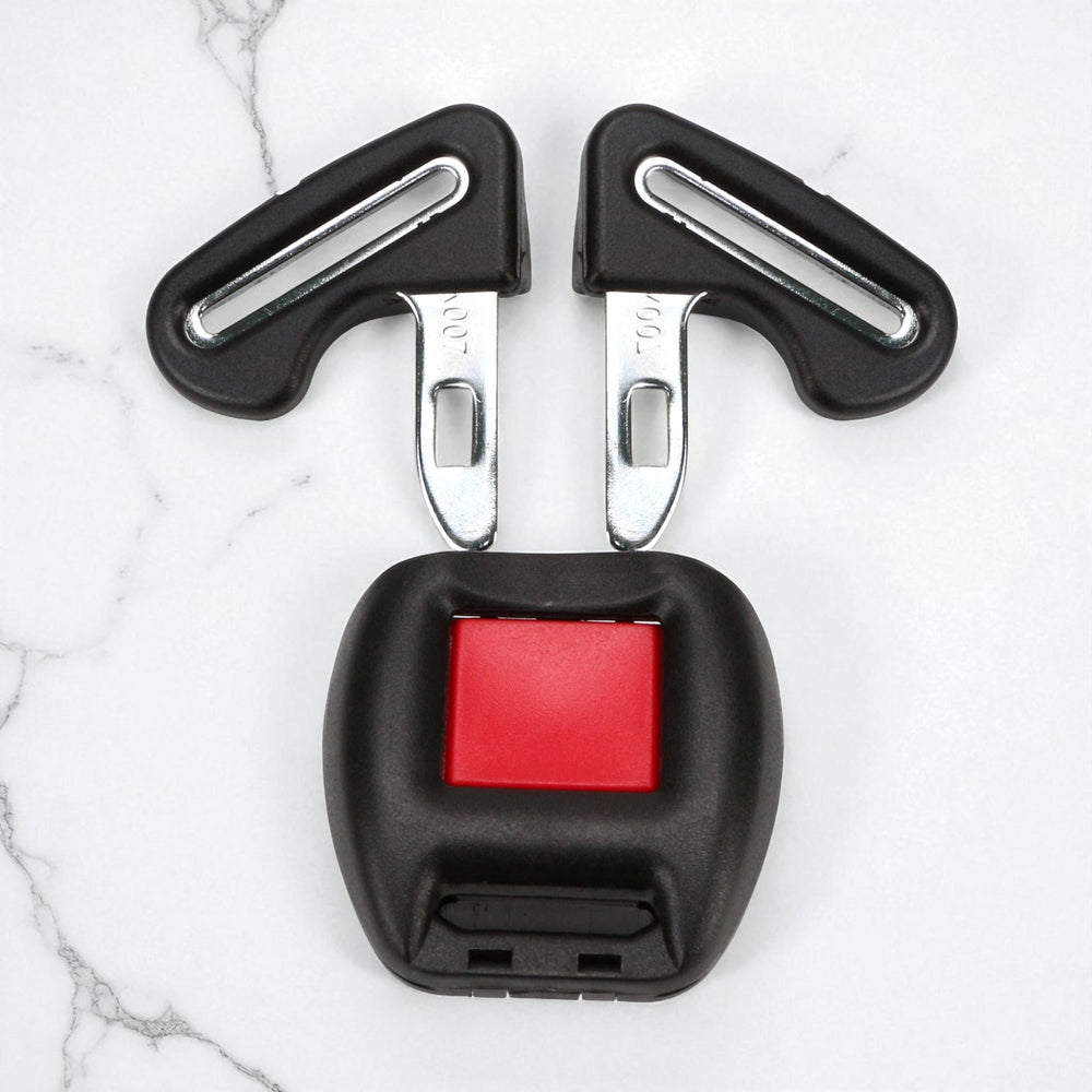 KH866 stroller buckle clip close-up shows a secure 3-point connection