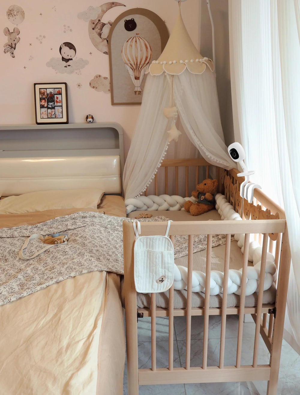 KHQBG Flexible Baby Monitor Mount 360-degree angle enables flexible framing of baby or pet.