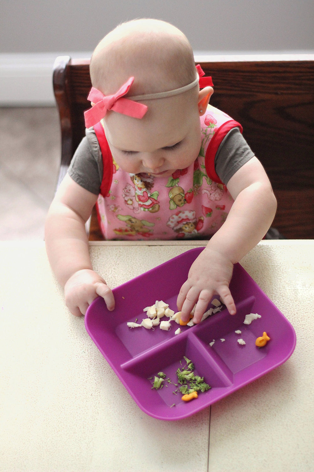 Kiddiebites plum dining setup shows easy mealtime with kids