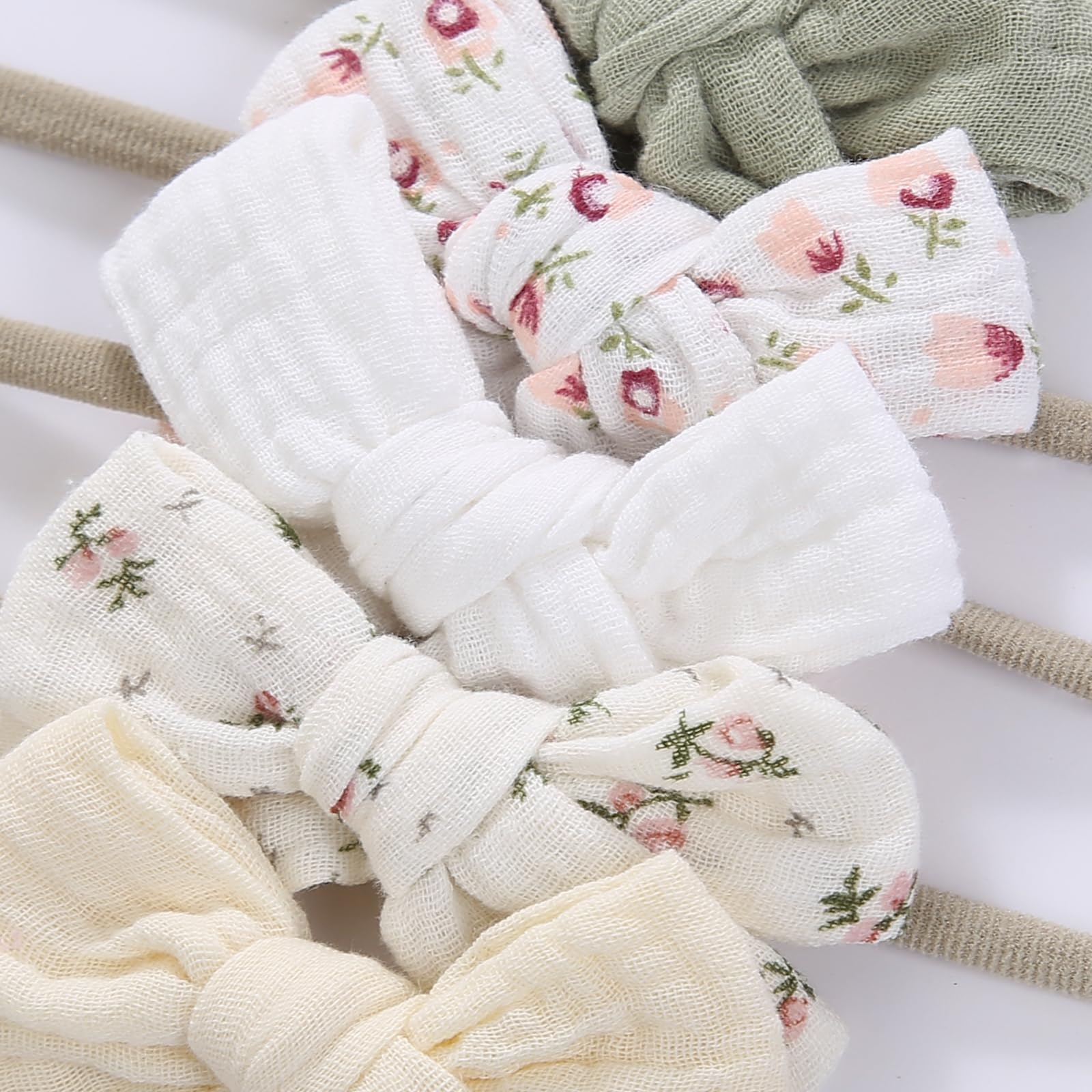 KIDOCHEESE Baby Bows five-color pack enables easy mix-and-match outfits.