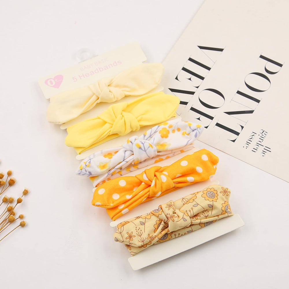 KIDOCHEESE photo-shoot accessory enhances charming smiles