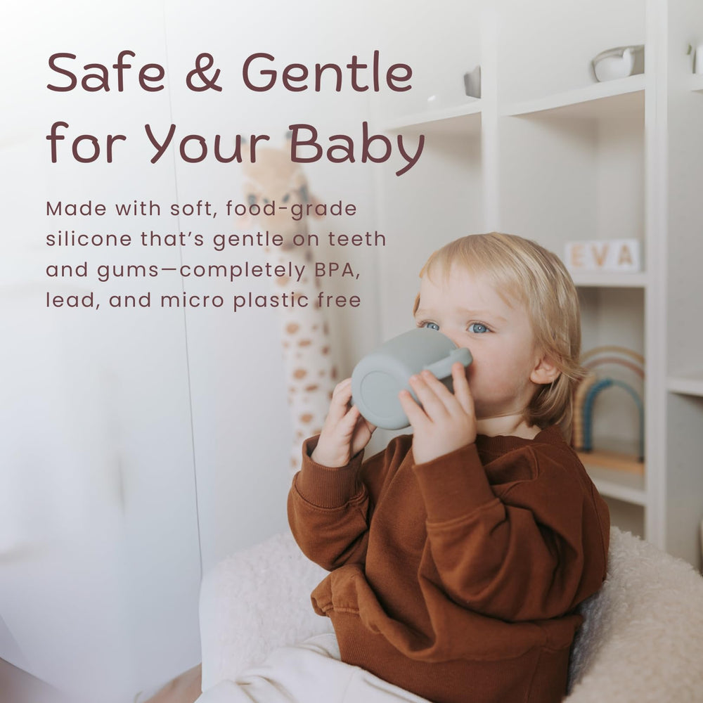KIDSco silicone sippy cups leak-resistant lid demonstrates spill prevention during snack time.