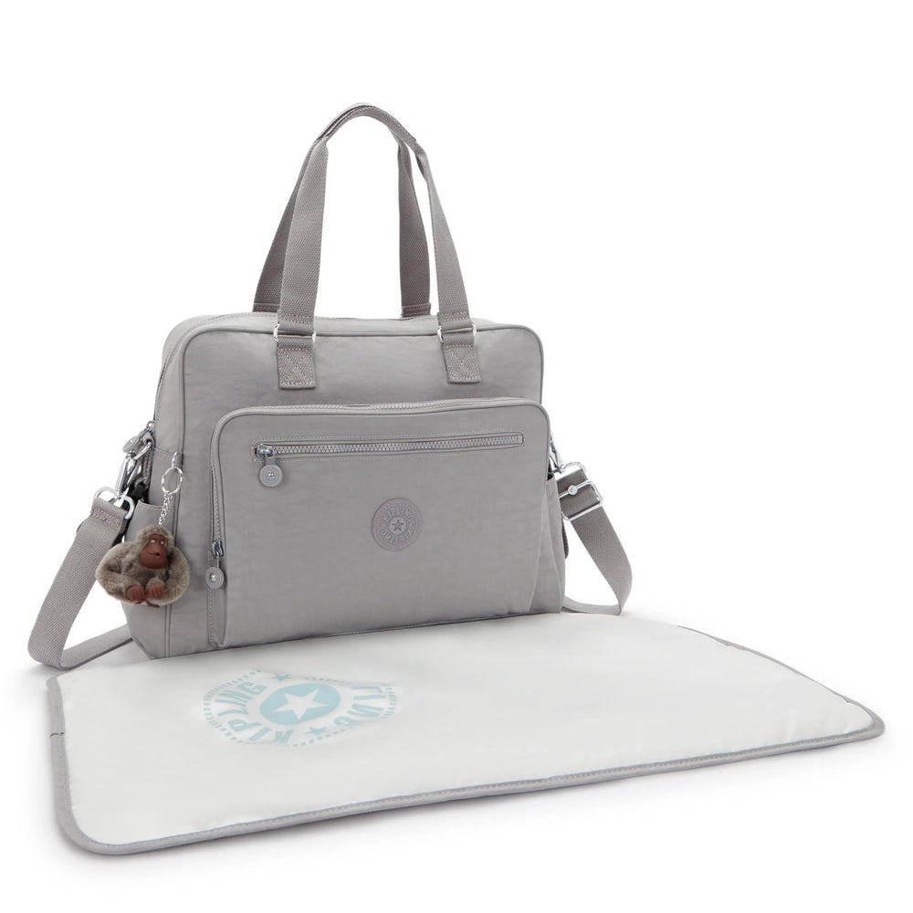 Kipling Alanna adjustable removable shoulder strap for comfortable carrying.