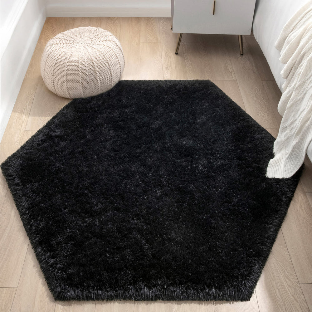 KIXINWA Black Hexagon Rug lay-flat recovery illustrates fast fluff restoration.