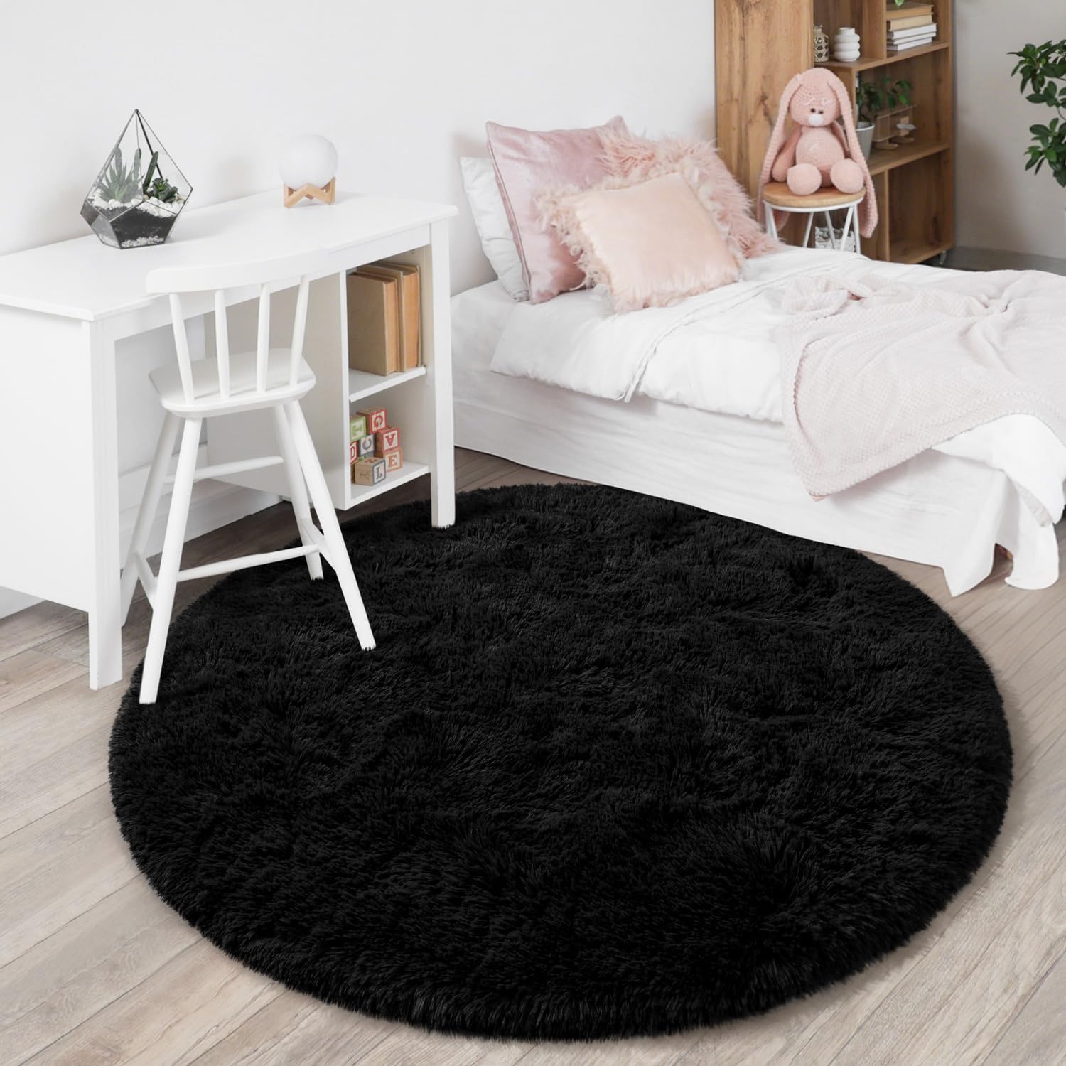 KIXINWA hexagonal solid-design rug complements modern decor and color schemes.