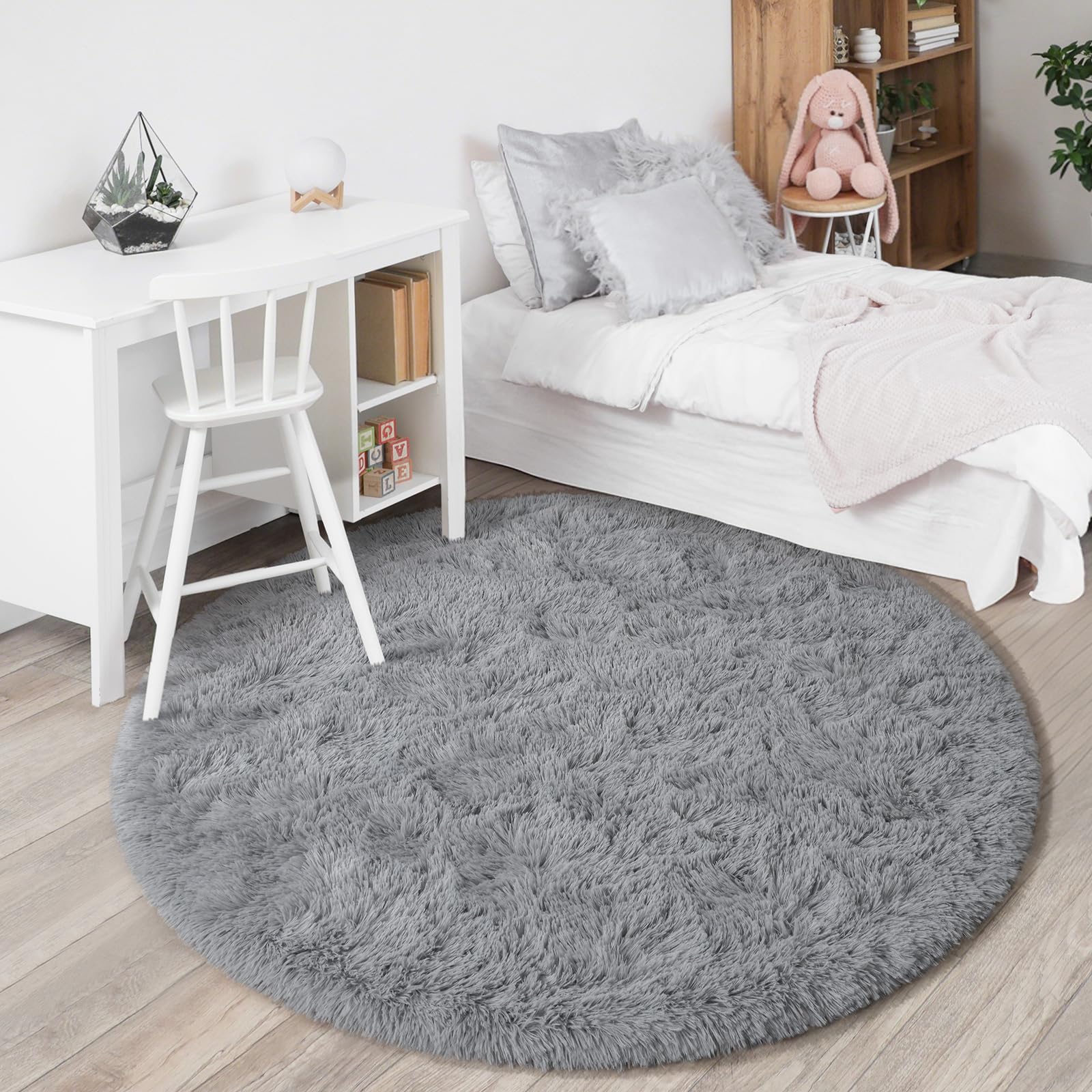 KIXINWA circular carpet suits nurseries and bedrooms as decorative warm floor decor.