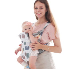 KIYUMI Carrier with hip seat supports a natural M-shaped sit for baby's hips.