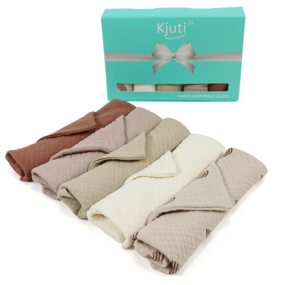 Kjuti 10x10 burp cloth dries quickly after feeds.