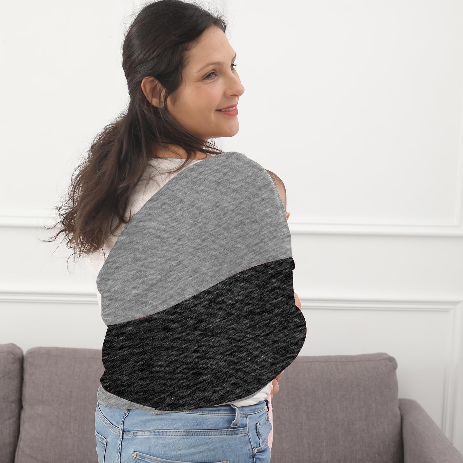 Kloovete wrap demonstrates shoulder-friendly design reducing strain.