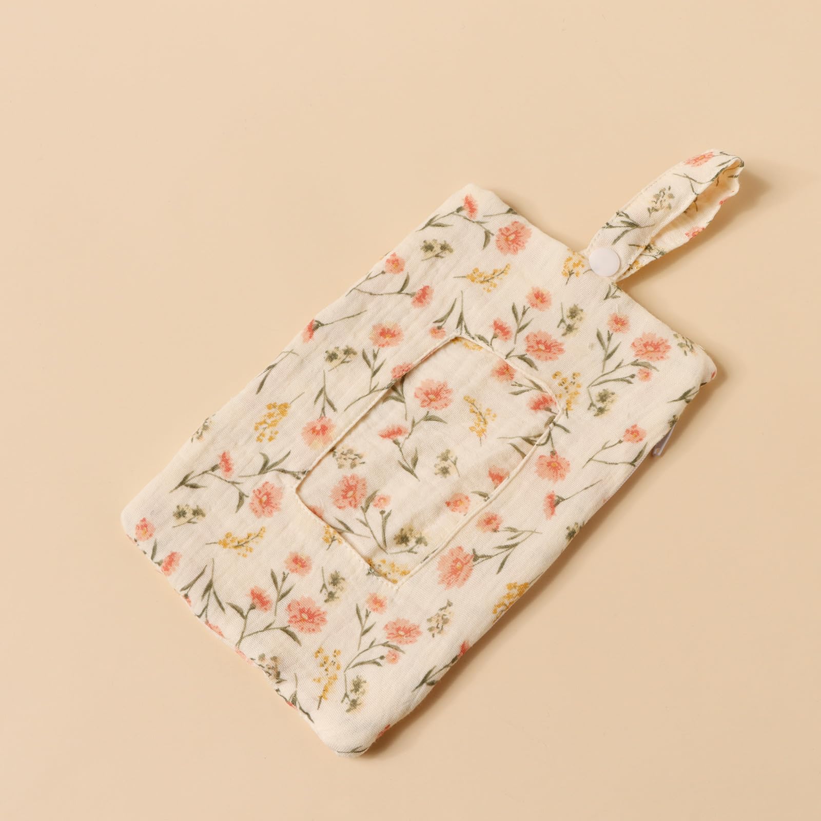 KMGDM organizational wipe bag aids everyday on-the-go routines.