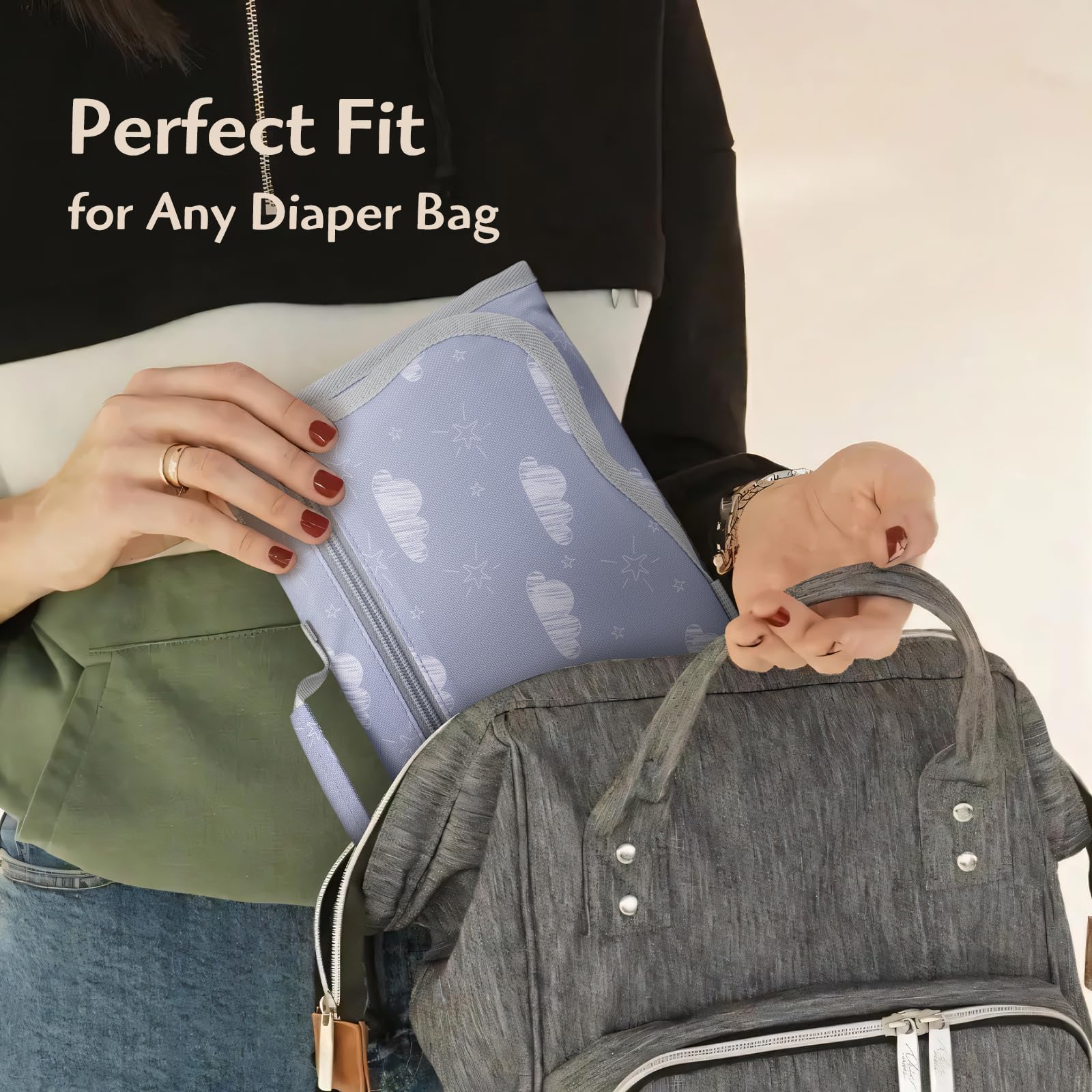 Knirose anti-roll diaper changing pad bear design adds playful charm.