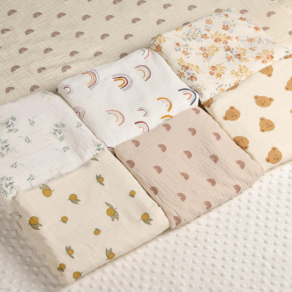 Knirose nursing cover and burp cloth use with the swaddle's soft back, machine-washable