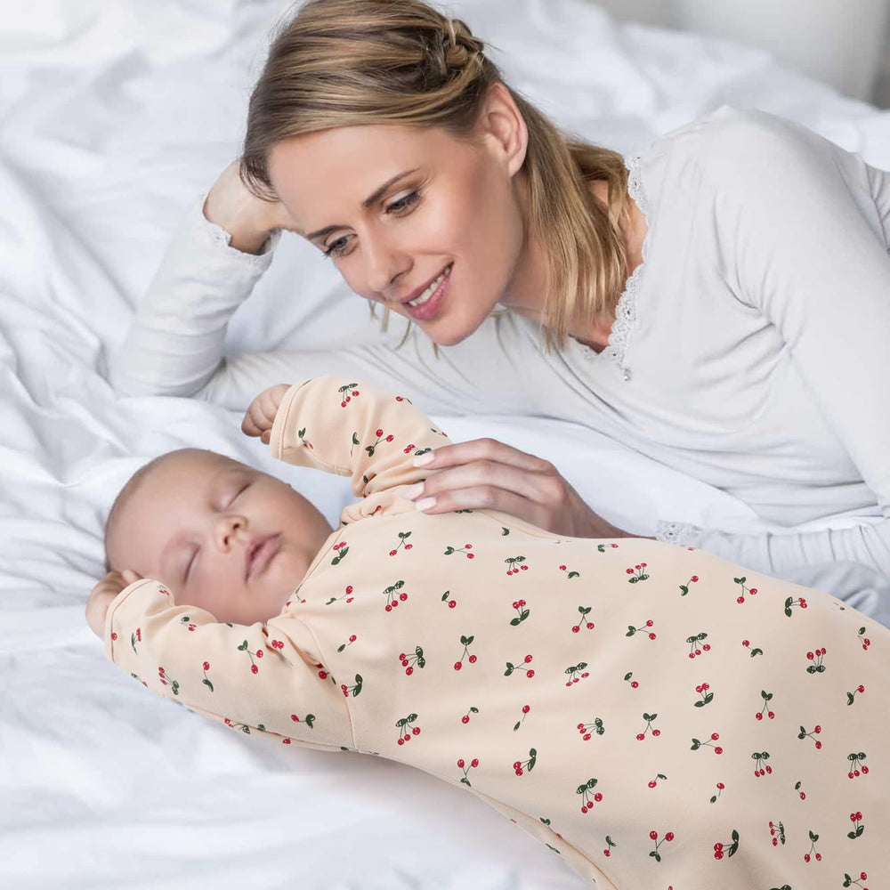 Knirose swaddle with zipper design supports quick diaper changes.