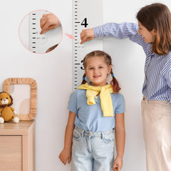 Knitgrip round labels 3x3 cm for labeling growth moments in memory-keeping.