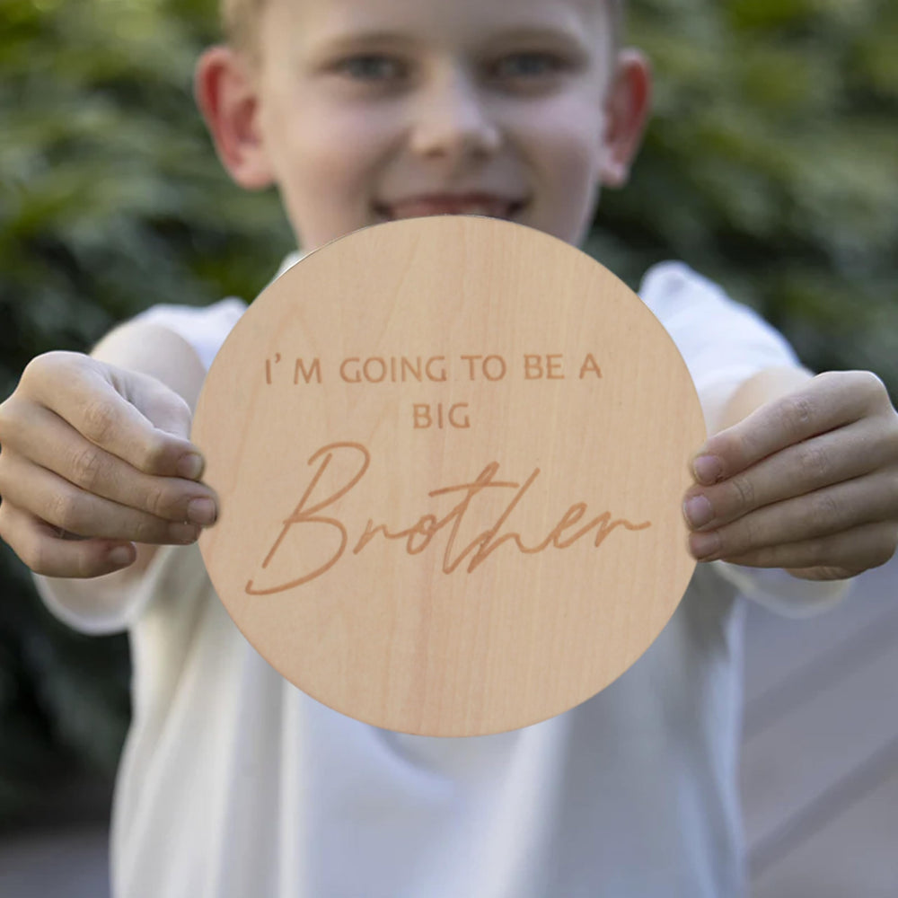 KOJIN personalized plaque suits both boys and girls, perfect for gender reveal celebrations