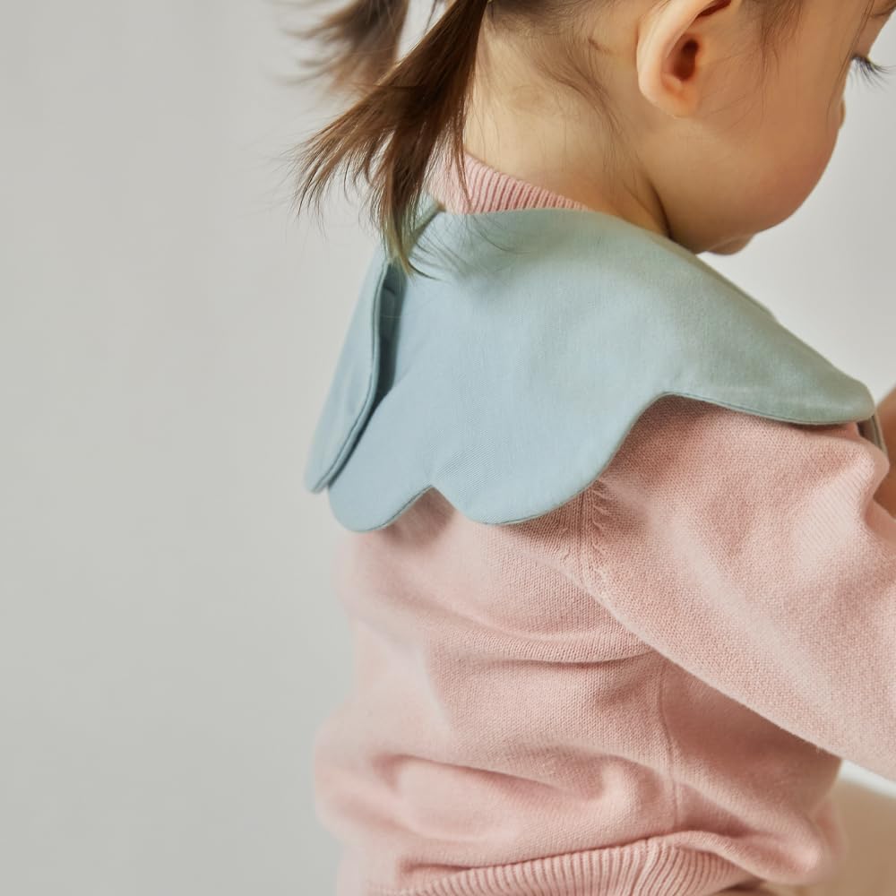 Konny Baby Bib microbial-safe fabric closeup highlights antimicrobial properties.