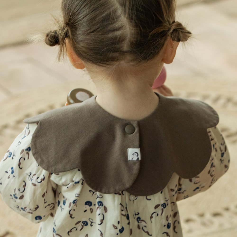 Konny Baby Bibs microbe-resistance fabric close-up shows safer everyday wear.