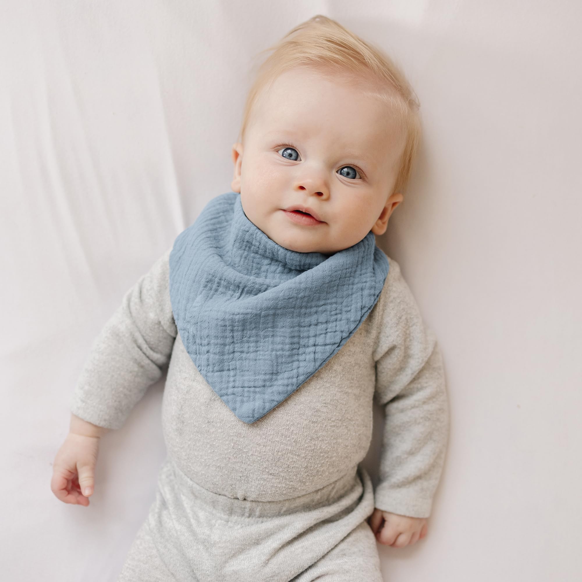 Konssy 8-pack unisex colors provides coordinating styles for any outfit.
