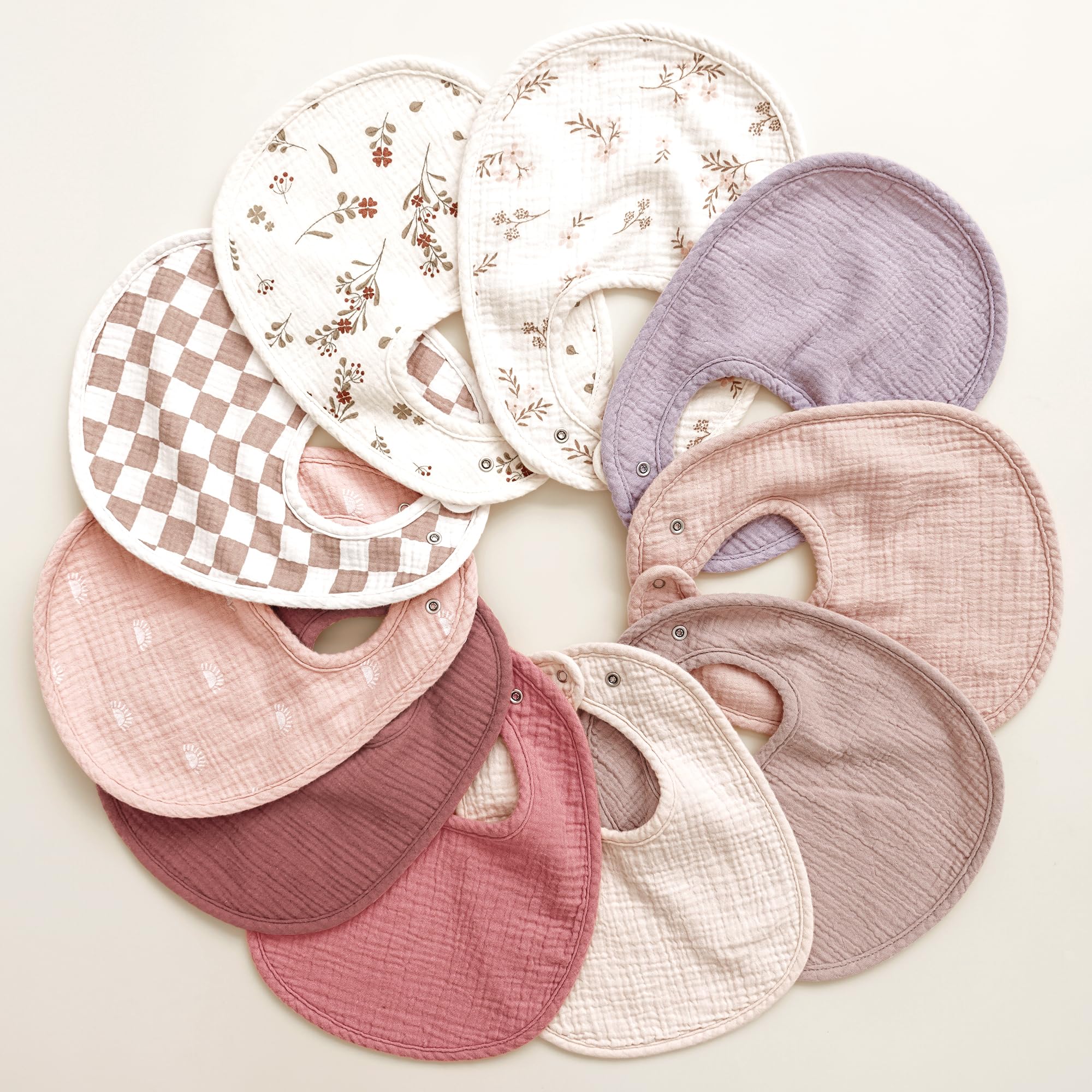 Konssy bibs double as burp cloths for on-the-go cleanup.