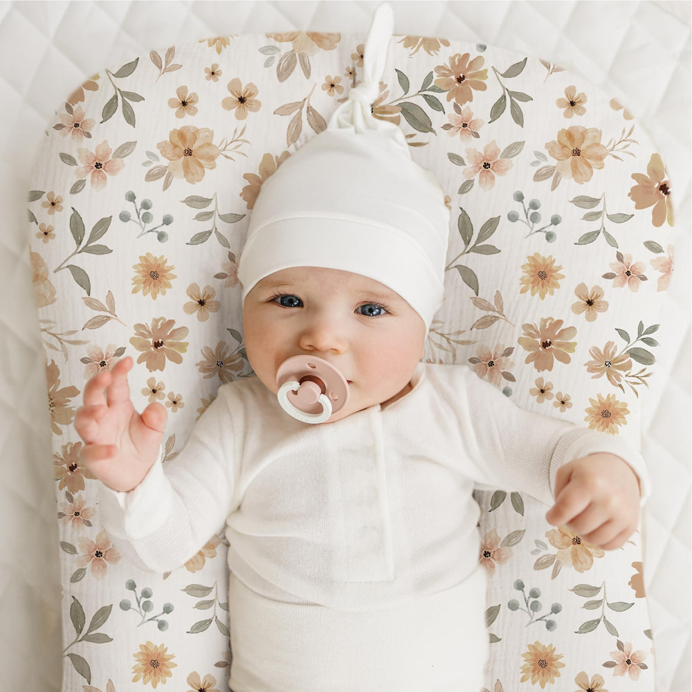 Konssy muslin cotton cover—soft touch reduces irritation and feels comfy on baby skin.