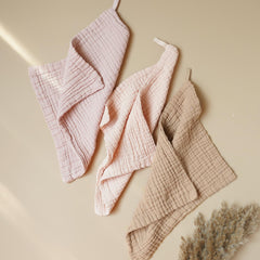 Konssy Baby Muslin Washcloths in colorful assortment for cheerful bath routines.