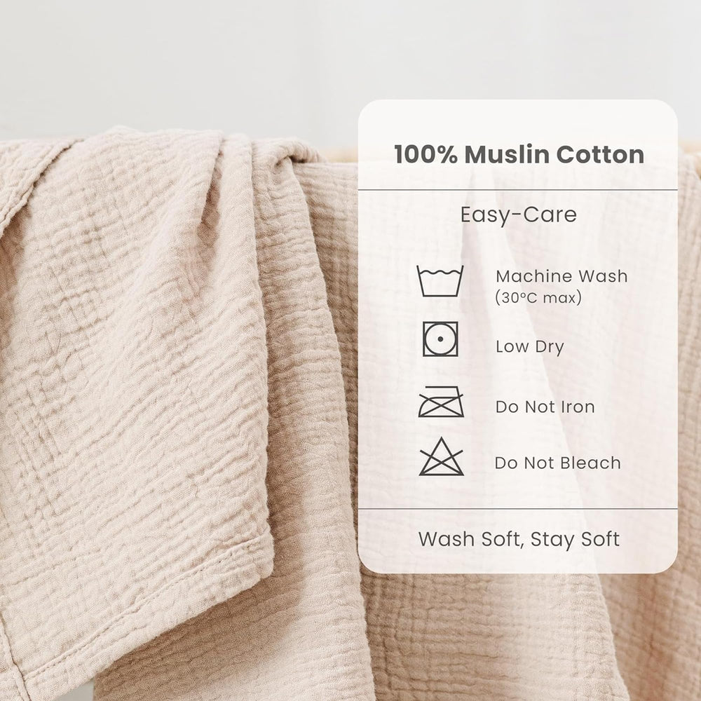 Konssy machine-washable bassinet sheet for easy cleanup after spills.