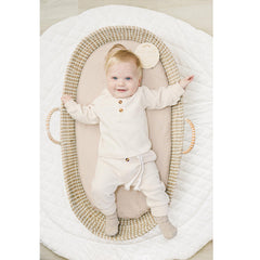 Konssy bassinet sheets closeup muslin cotton weave highlights breathable softness