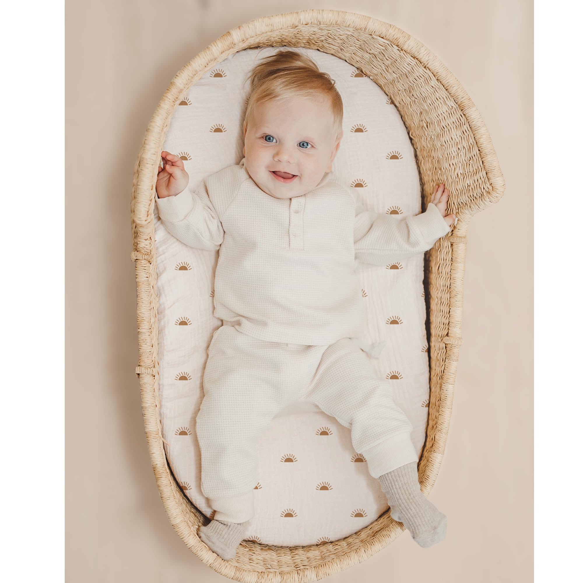 Konssy bassinet sheets oval-fit shows snug 360° elastic hold