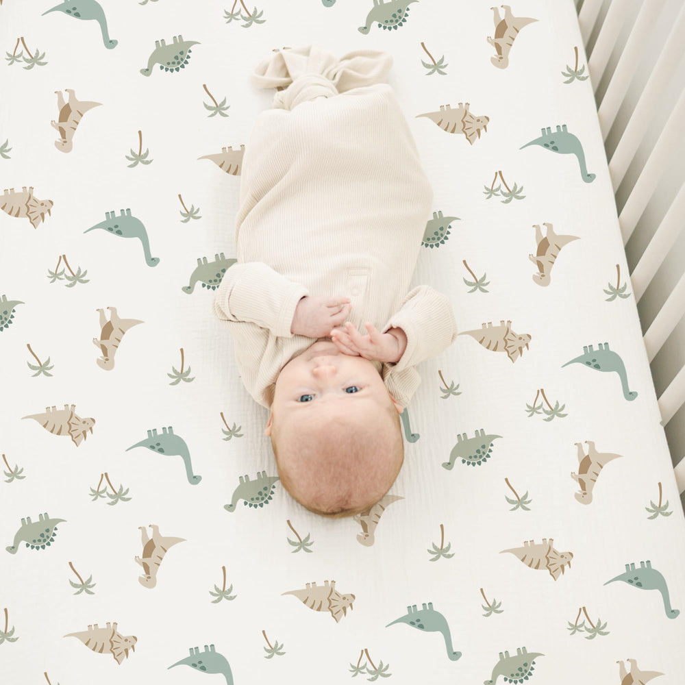 Konssy crib-sheet closeup shows soft cotton texture and durable weave