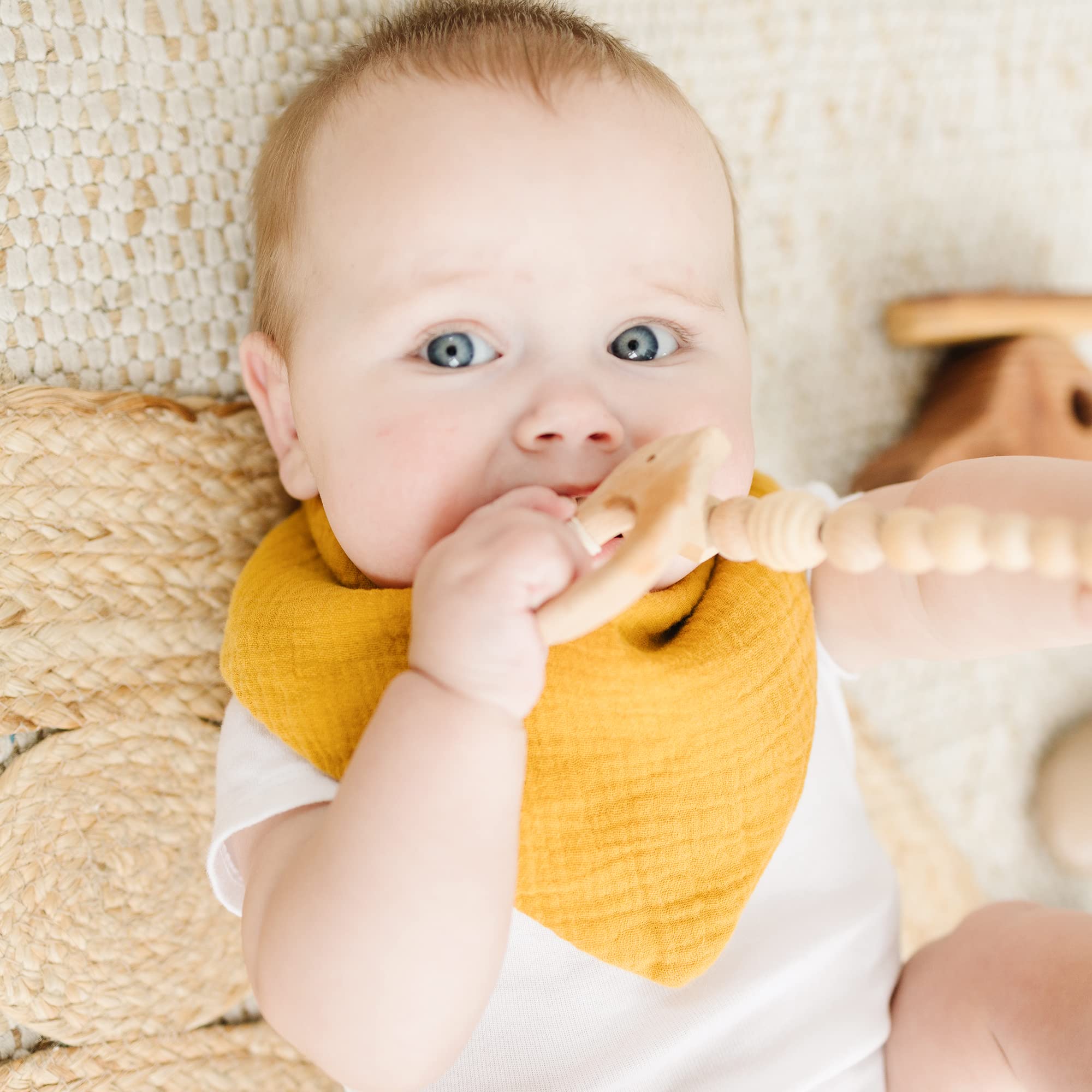Konssy gift-ready packaging highlights a practical baby shower or registry gift.