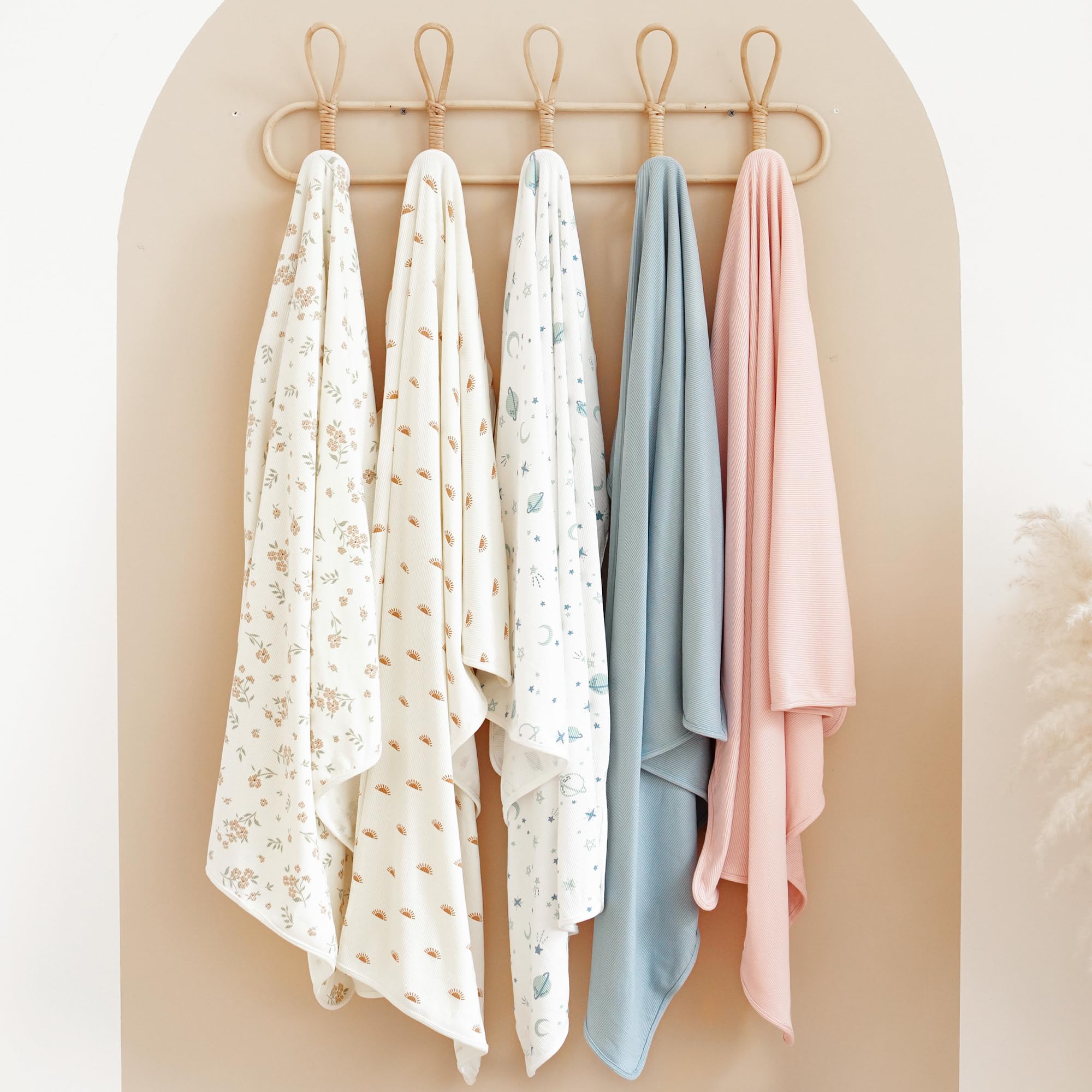 Konssy Knit Baby Blanket easy-care machine-washable keeps softness after washes