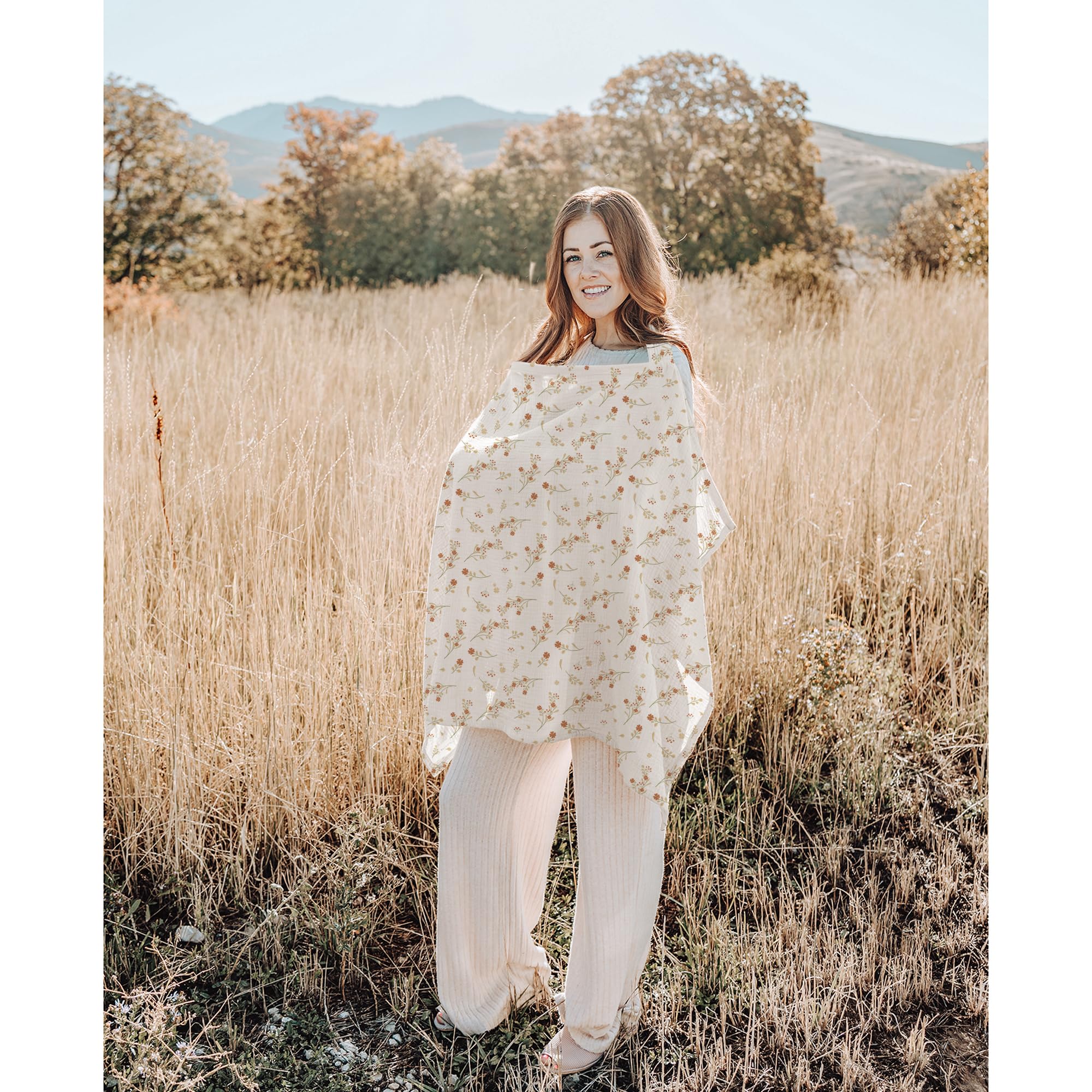 Konssy machine-washable nursing cover ready for easy cleanup after outings.