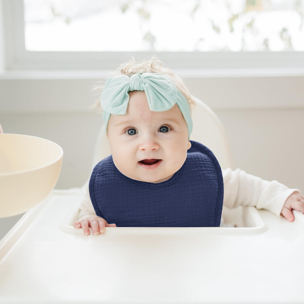 Konssy Muslin Baby Bibs gift-ready packaging appeals for baby showers