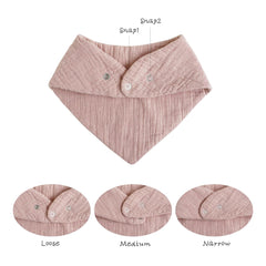 Konssy muslin baby bibs neck-snap-adjustment demonstrates easy-fit for growing babies.