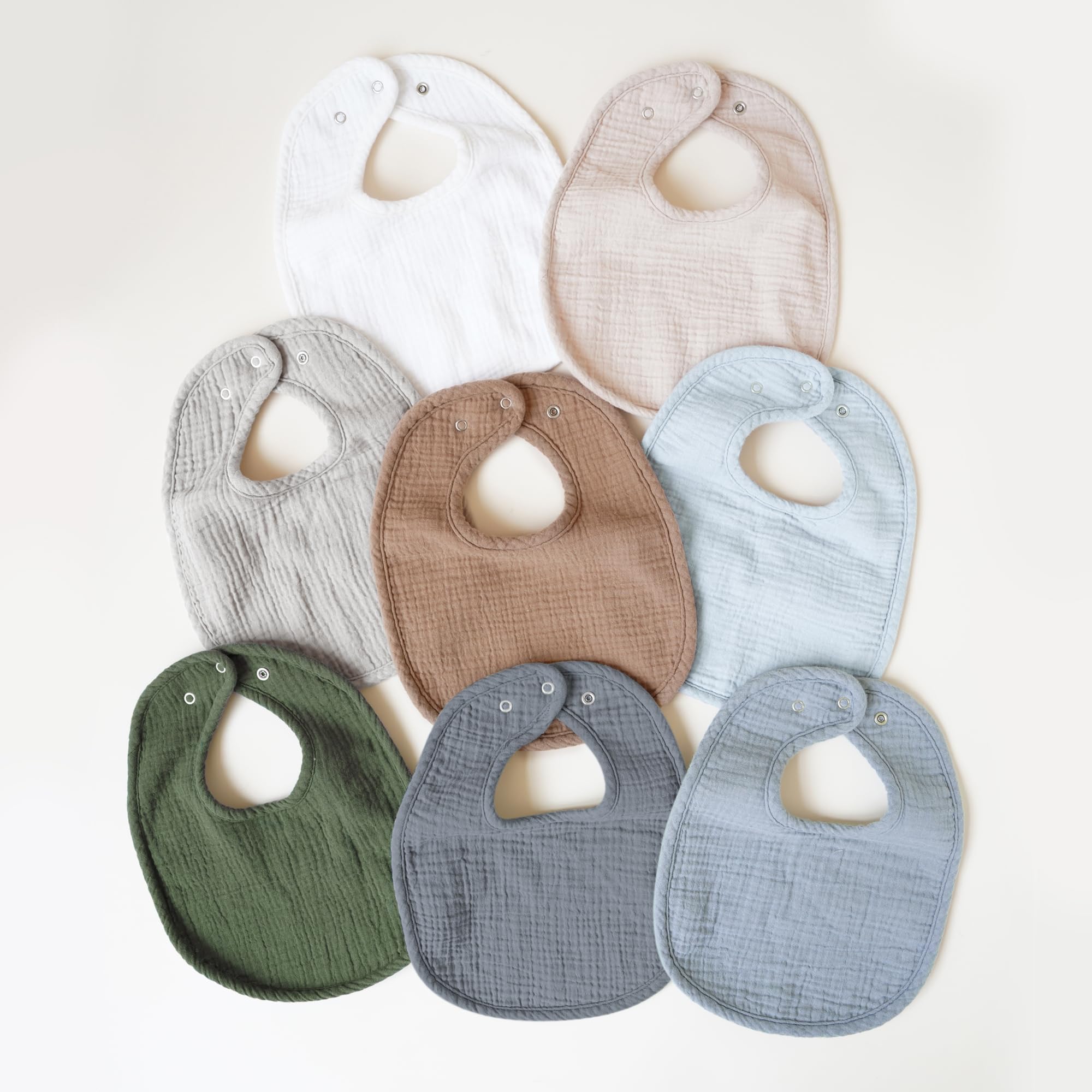 Konssy Muslin Baby Bibs packaging showcasing gifting-ready presentation