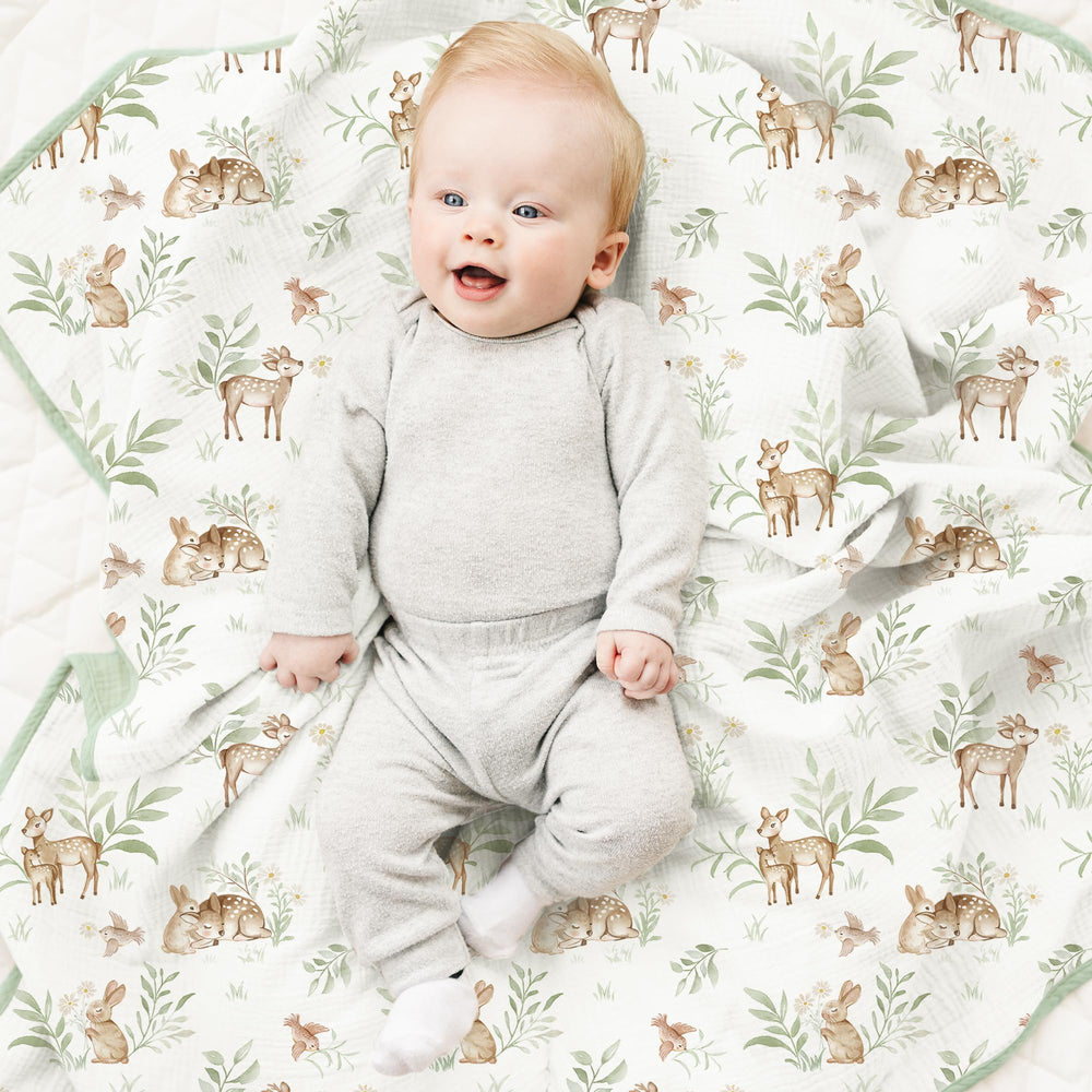 Konssy muslin blanket easy-care machine washable for busy parents.