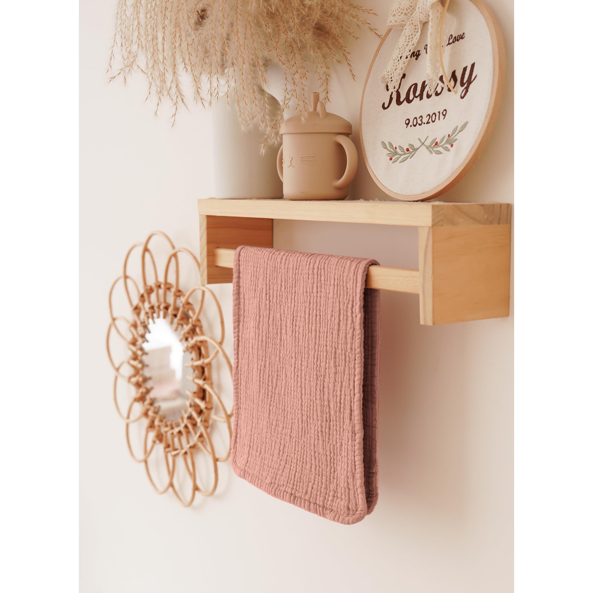 Konssy muslin burp cloth ideal for on-the-go baby care.